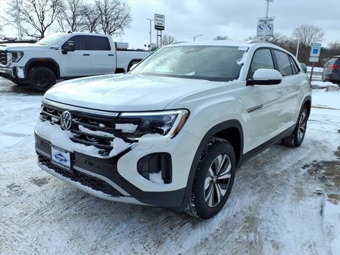 New 2026 Volkswagen Atlas Cross Sport SE AWD/4WD image 3