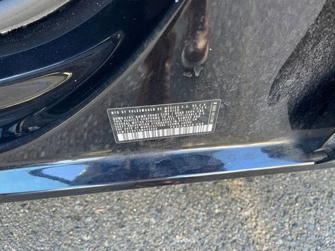 Used 2025 Volkswagen Jetta SE image 32