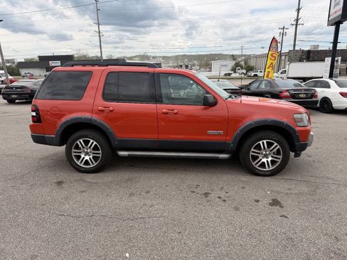 Used 2007 Ford Explorer XLT AWD/4WD image 5