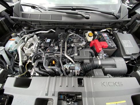 New 2025 Nissan Kicks SR w/ SR Premium Package image 30