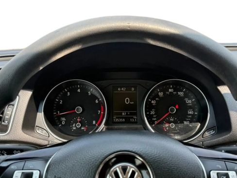 Used 2018 Volkswagen Passat 2.0T S FWD image 21