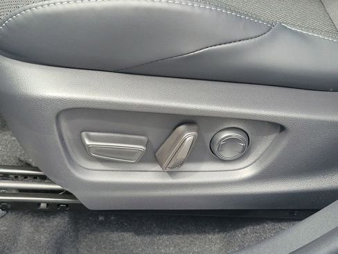 New 2026 Toyota C-HR image 23