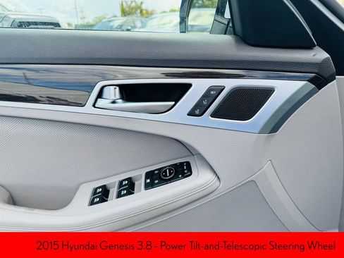Used 2015 Hyundai Genesis 3.8 w/ Option Group 03 image 9