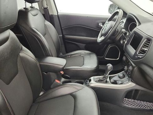Used 2021 Jeep Compass Latitude w/ Convenience Group AWD/4WD image 23