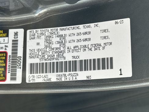 Used 2023 Toyota Tundra Platinum image 36