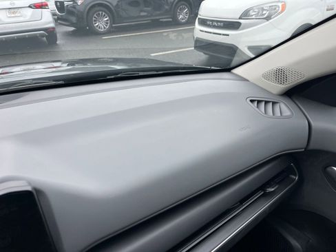 Used 2025 Kia K4 LXS image 35