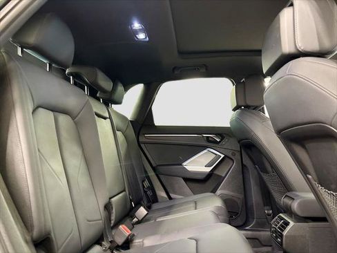 Certified 2025 Audi Q3 2.0T Premium Plus w/ Premium Plus Package AWD/4WD image 17