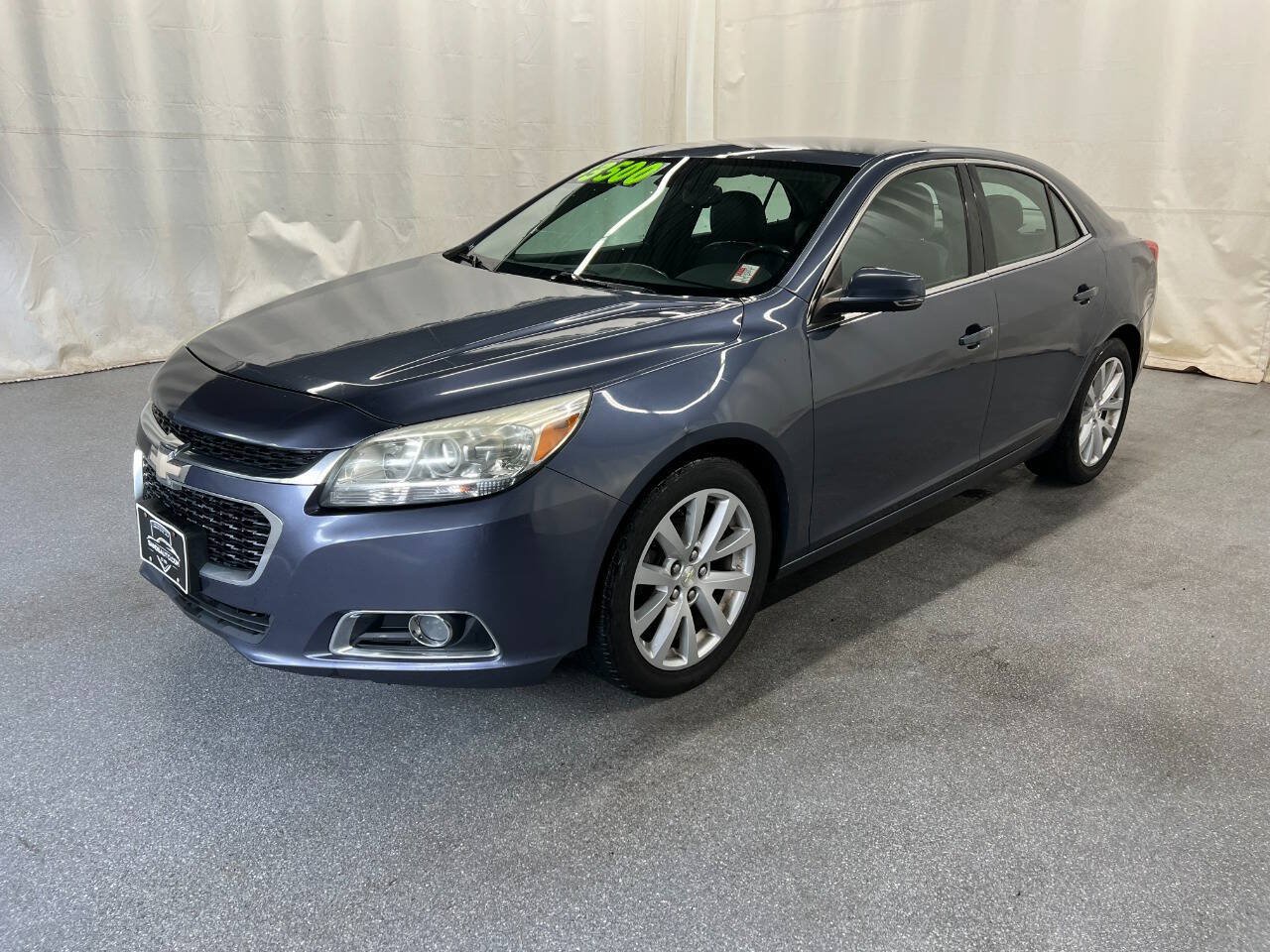Used 2015 Chevrolet Malibu LT FWD image 1
