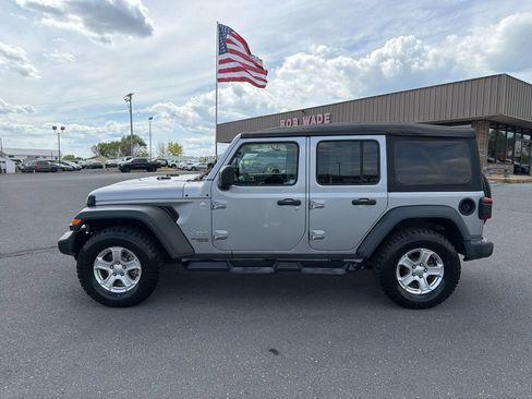 Used 2021 Jeep Wrangler Unlimited Sport AWD/4WD image 2