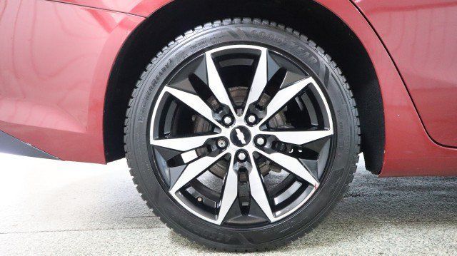 Used 2017 Chevrolet Malibu LT w/ Leather Package FWD image 22