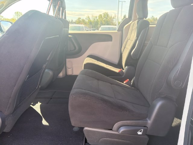 Used 2014 Dodge Grand Caravan SE w/ Quick Order Package 29E SE FWD image 30