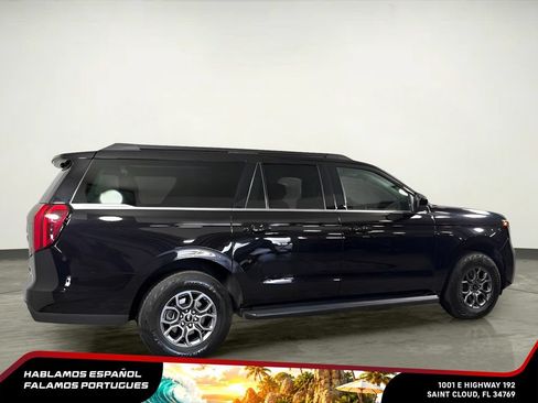 Used 2025 Ford Expedition Max Active AWD/4WD image 10