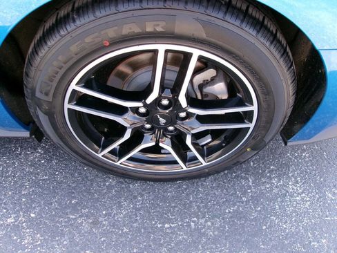 Used 2020 Ford Mustang Premium image 6