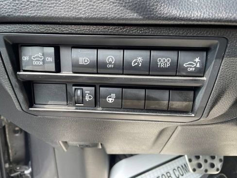 Used 2022 Toyota Tundra SR5 AWD/4WD image 16