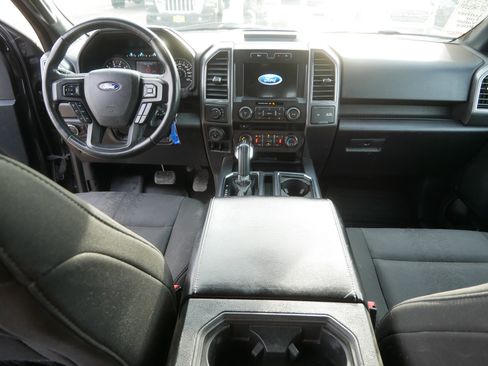 Used 2018 Ford F150 XLT w/ Equipment Group 302A Luxury image 10