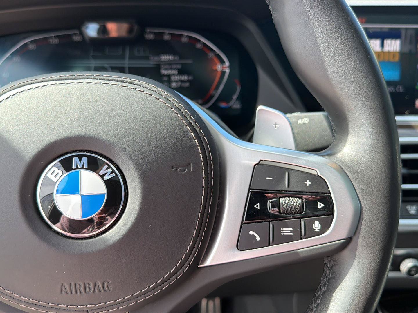 Used 2023 BMW X6 xDrive40i w/ M Sport Package AWD/4WD image 21