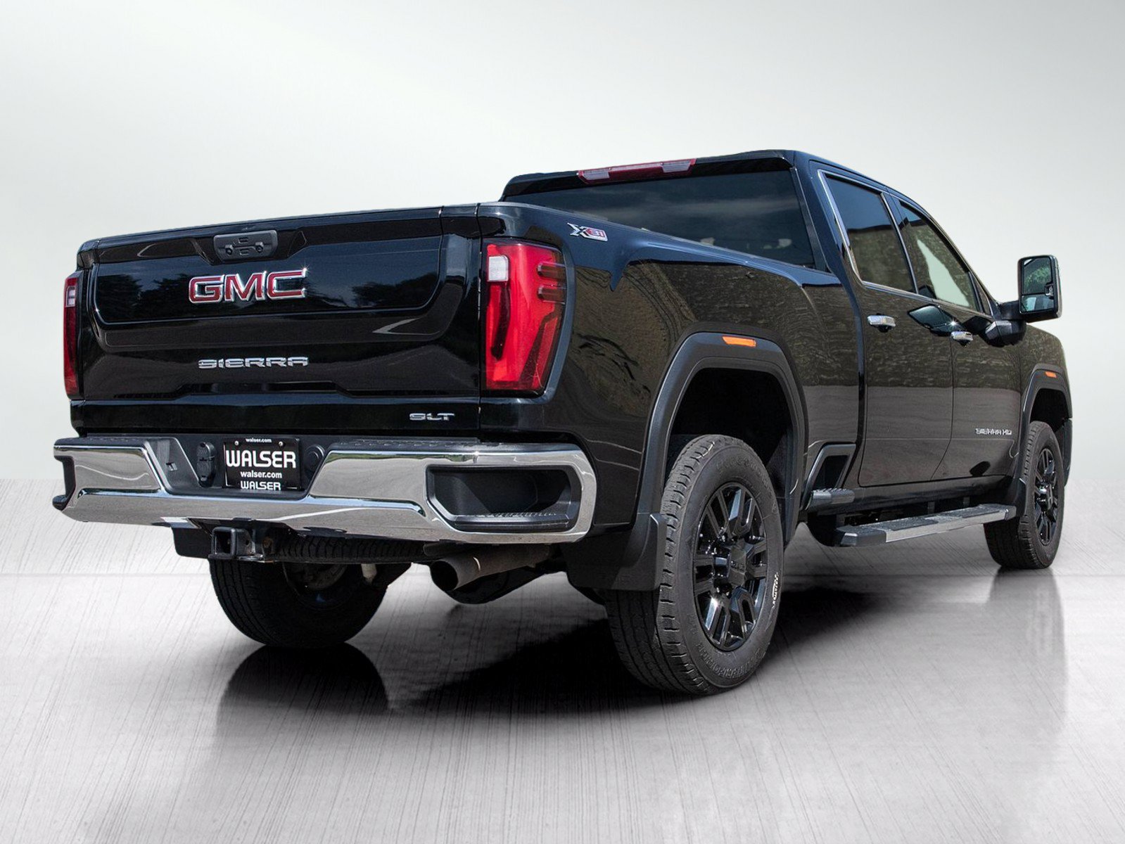 Used 2024 GMC Sierra 2500 SLT AWD/4WD image 5