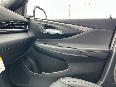 New 2026 Buick Envista Avenir image 38