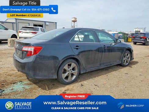 Used 2014 Toyota Camry SE FWD image 4