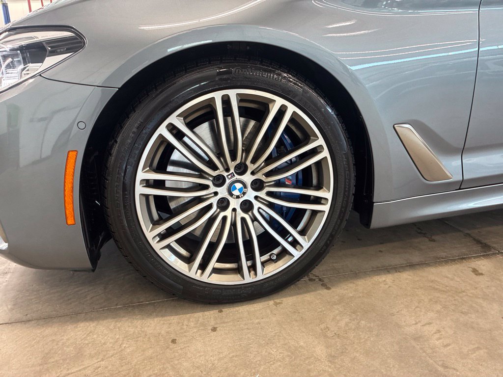 Used 2018 BMW M550i xDrive AWD/4WD image 26