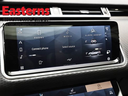 Used 2022 Land Rover Range Rover Velar R-Dynamic S image 18