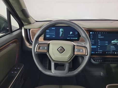 Used 2024 Rivian R1S Adventure AWD/4WD image 28
