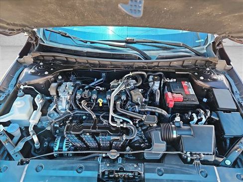 Used 2024 Nissan Altima 2.5 SV FWD image 22