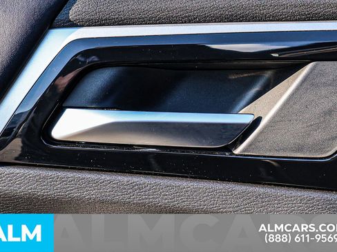 Used 2025 Mitsubishi Outlander SE image 46