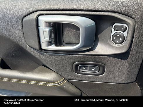 Used 2026 Jeep Wrangler Unlimited Sahara AWD/4WD image 14