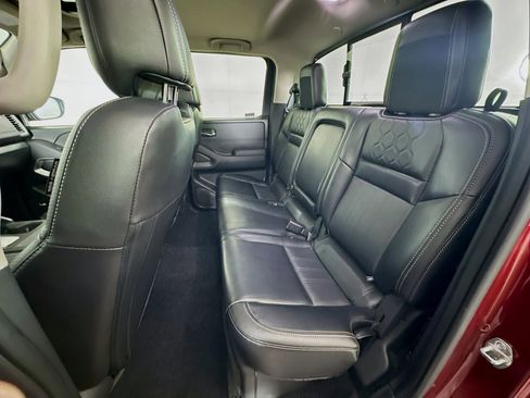 Used 2024 Nissan Frontier SL w/ Technology Package image 27