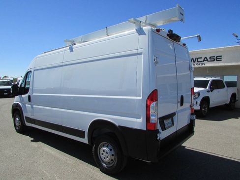 Used 2023 RAM ProMaster 2500 FWD image 9