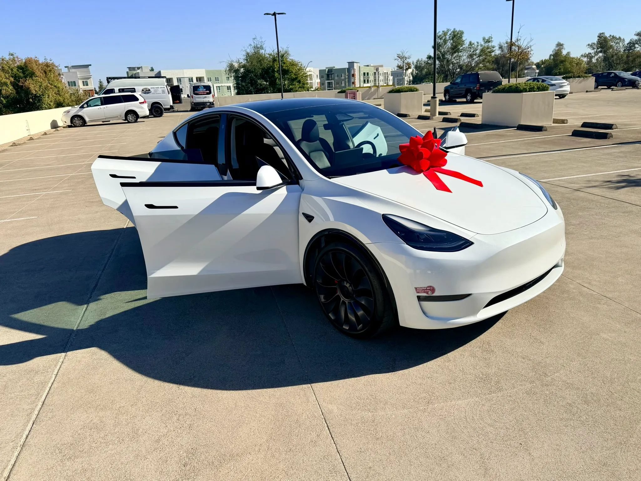 Used 2024 Tesla Model Y Performance AWD/4WD image 51