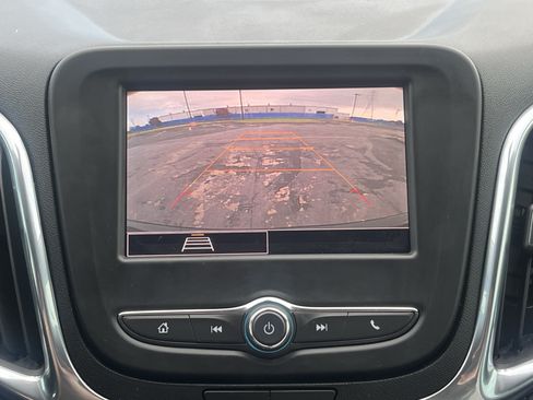 Used 2023 Chevrolet Equinox LT AWD/4WD image 24