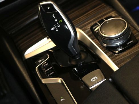 Used 2018 BMW 530i image 50