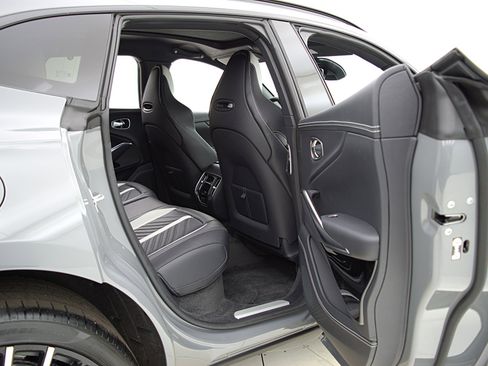 Used 2023 Aston Martin DBX 707 AWD/4WD image 48