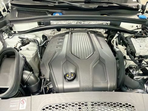 New 2026 Porsche Macan AWD/4WD image 31