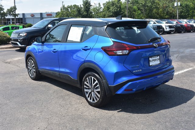 Used 2023 Nissan Kicks SV FWD image 9