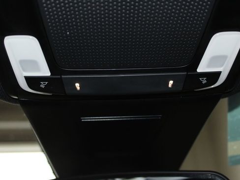 Used 2025 Honda Civic Sport image 36