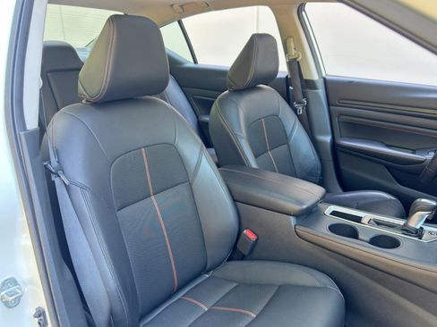 Used 2021 Nissan Altima 2.5 SR w/ SR Premium Package image 28