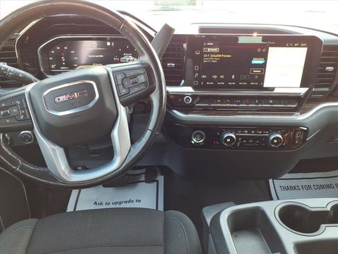 Used 2022 GMC Sierra 1500 SLE w/ Enhanced Capability Package image 9