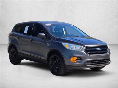 Used 2017 Ford Escape S image 3