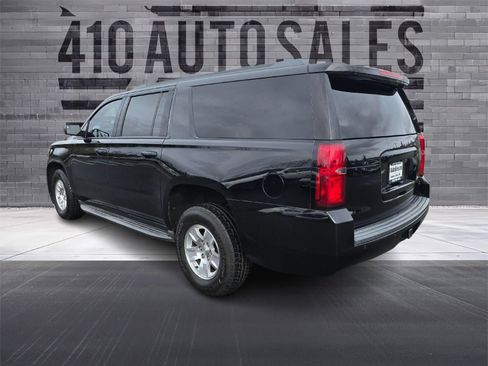 Used 2019 Chevrolet Suburban LT AWD/4WD image 8