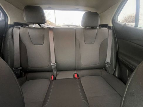 Used 2025 Buick Encore GX Preferred image 38