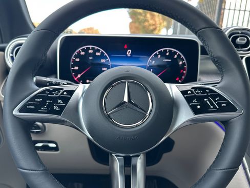 New 2026 Mercedes-Benz GLC 300 4MATIC image 24