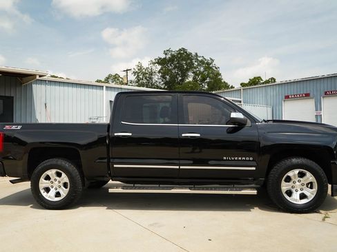 Used 2016 Chevrolet Silverado 1500 LTZ Z71 w/ LTZ Plus Package AWD/4WD image 3