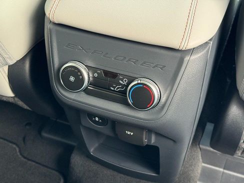 New 2026 Ford Explorer Active w/ Active Comfort Package AWD/4WD image 11