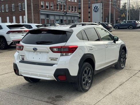 Used 2022 Subaru Crosstrek 2.5i Sport w/ Moonroof Package image 5