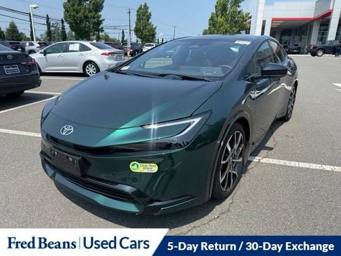 Used 2025 Toyota Prius Plug-In Hybrid FWD image 23