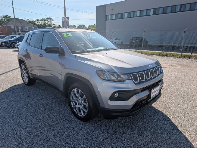 Used 2022 Jeep Compass Latitude AWD/4WD image 7