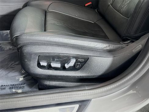 Used 2021 BMW 540i w/ Executive Package RWD image 21